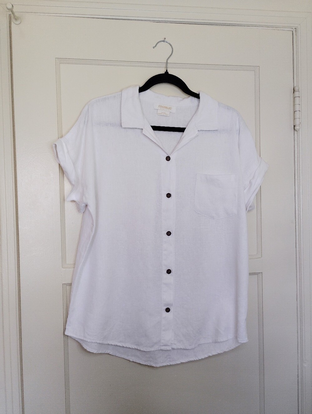 Cocobleu White Short Sleeve Button Front Shirt